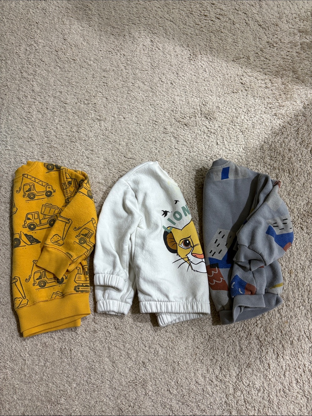 9-12M Baby boy sweatshirt bundle - zara, jumping beans, disney